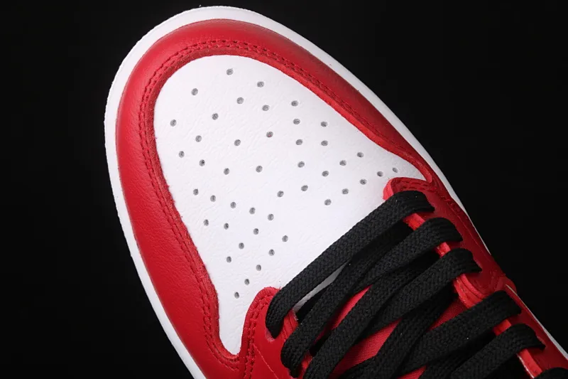 All categories Air Jordan Jordan series basketball shoes Air Jordan 1 High X version Air Jordan 1 WMNS "Satin Snake" AJ1 Joe 1 snake pattern Chicago CD0461-601